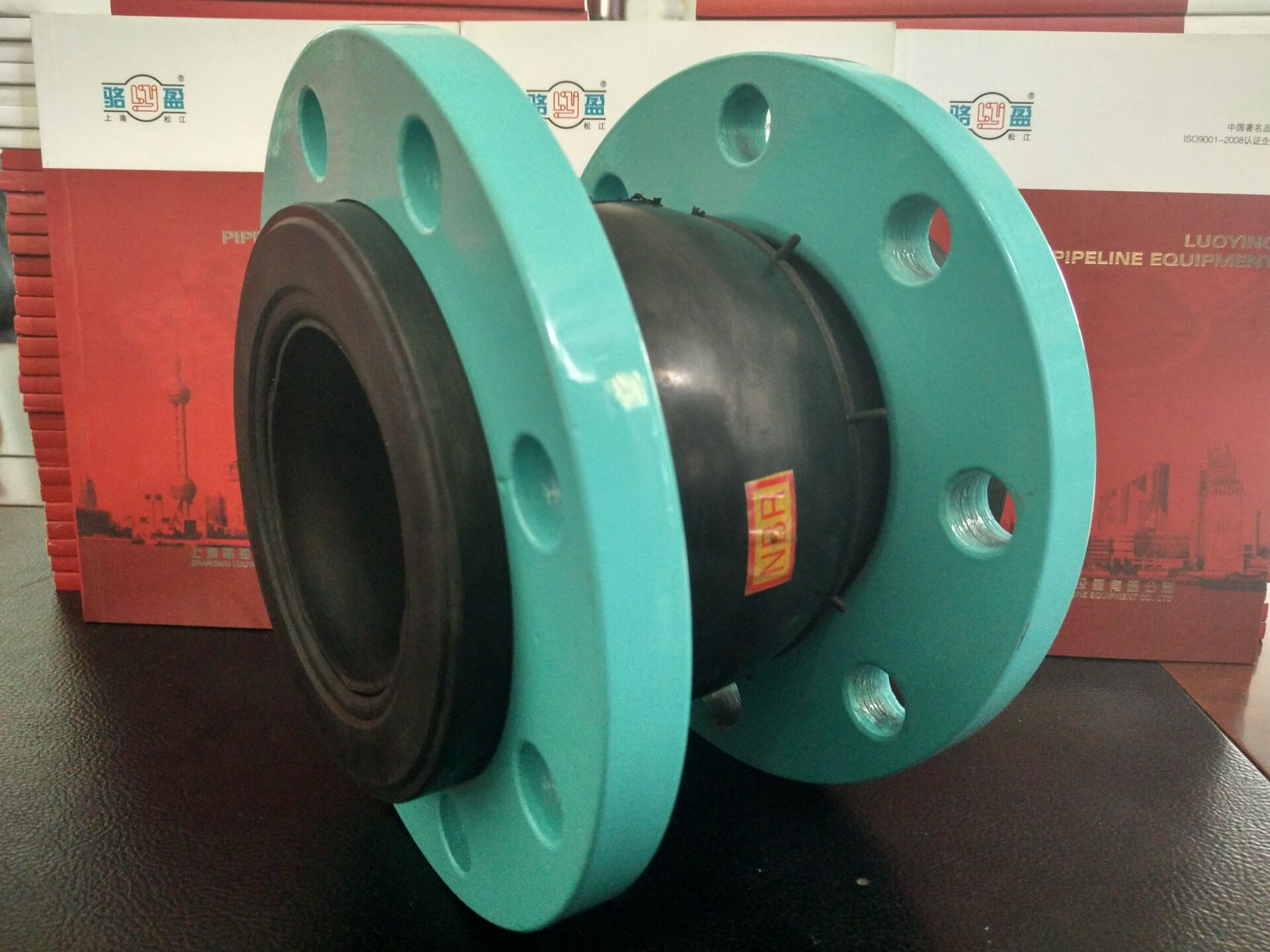 怎么維護(hù)耐油橡膠接頭